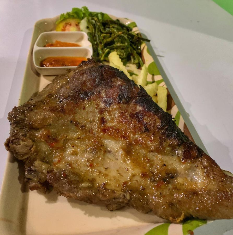 Nyoman Guesthouse And Grill Nusa Lembongan  Bagian luar foto