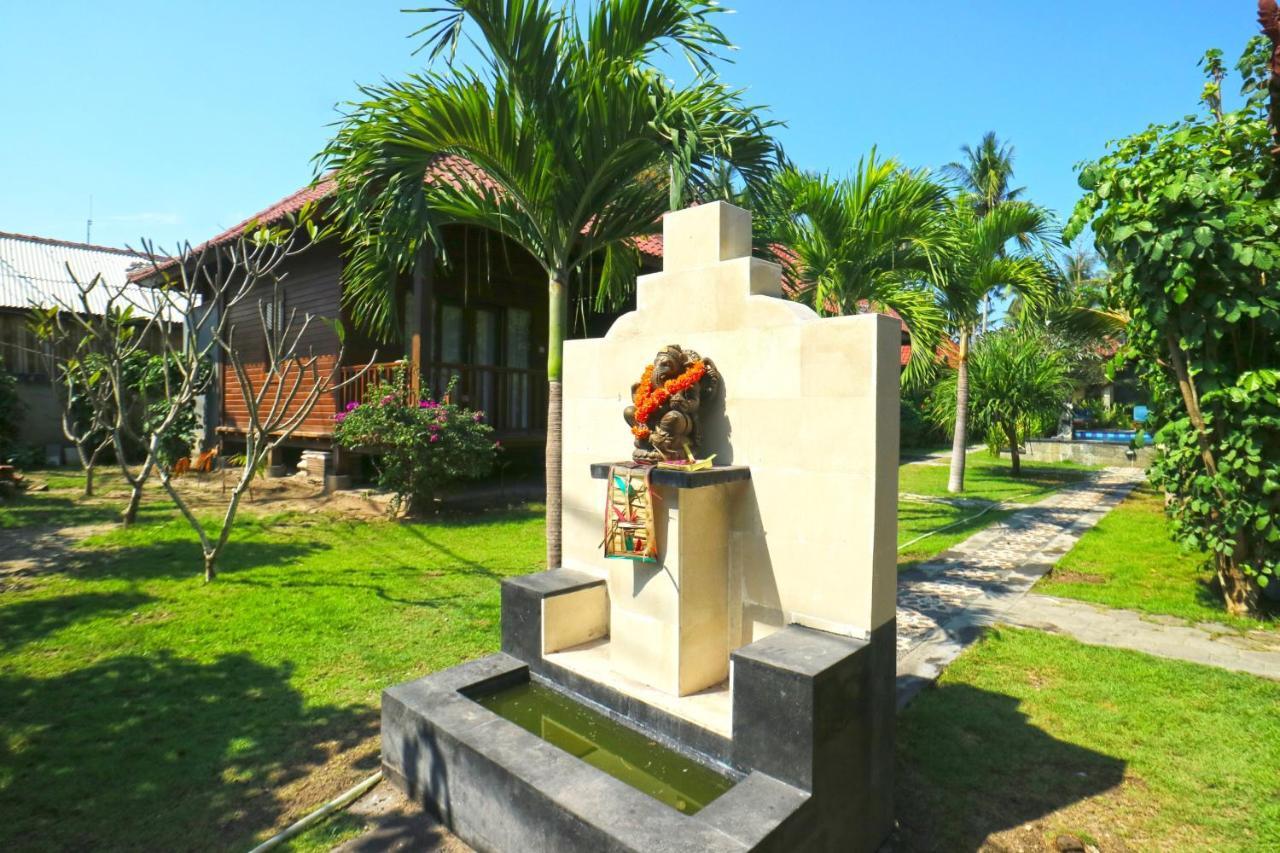 Nyoman Guesthouse And Grill Nusa Lembongan  Bagian luar foto